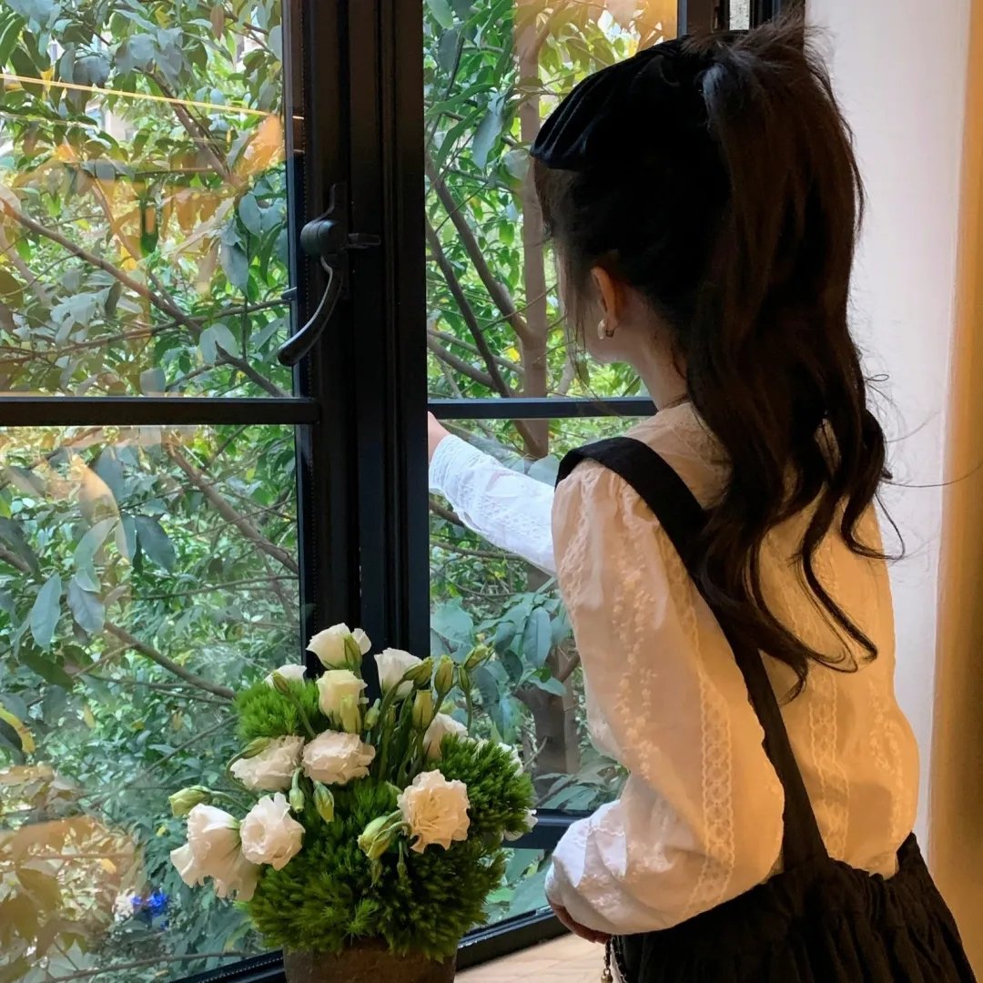 舞后芳邻